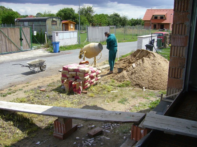 img00018.jpg