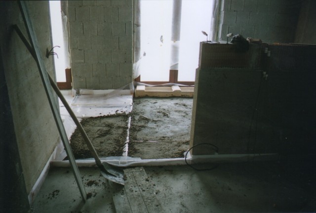 img00002.jpg