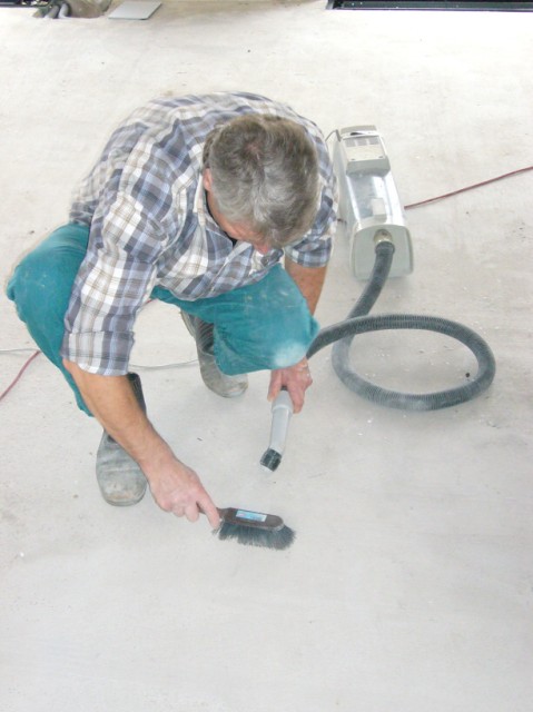 img00004.jpg