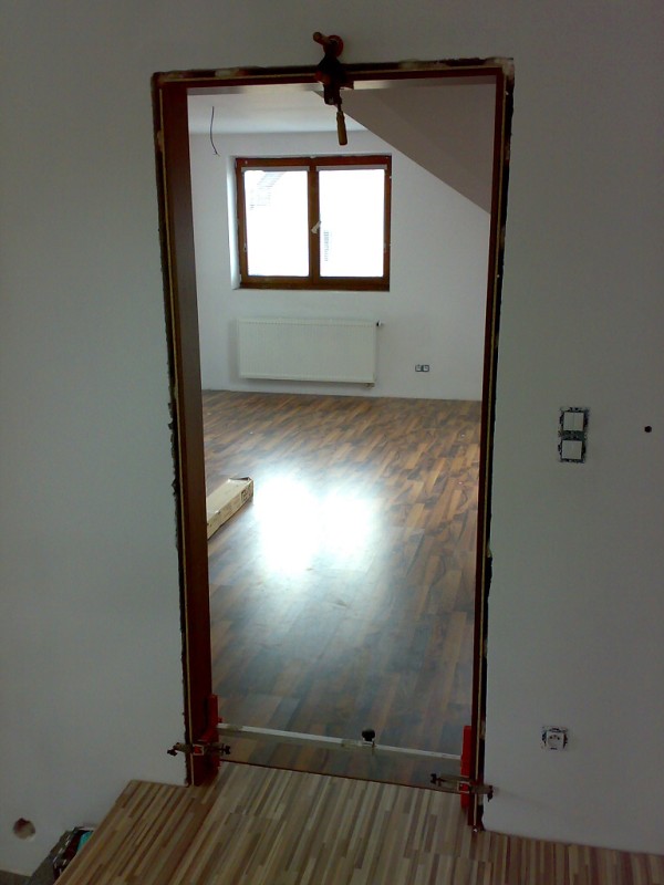 img00004.jpg