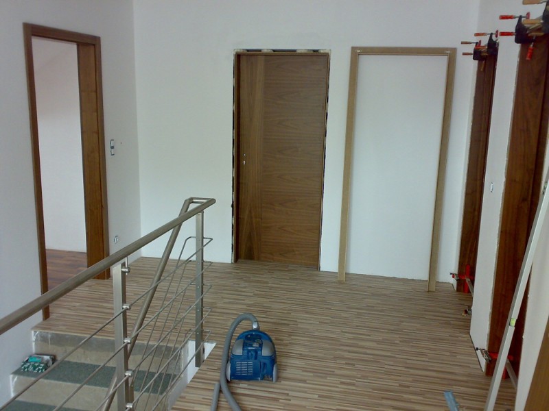 img00008.jpg