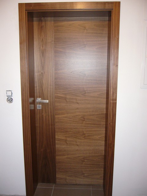 img00018.jpg