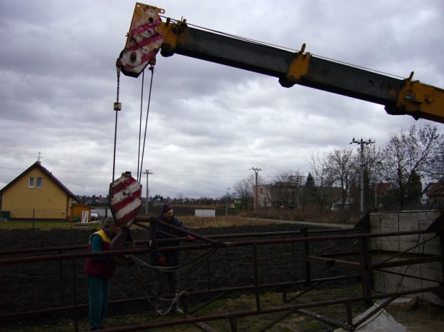 img00017.jpg