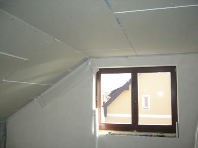 img00037.jpg