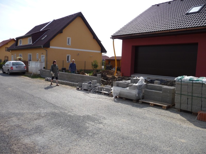 img00004.jpg