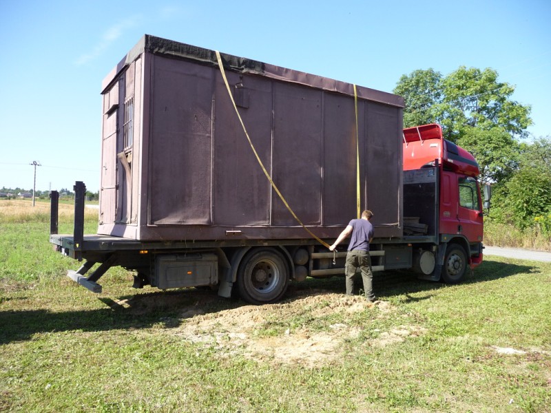 img00004.jpg