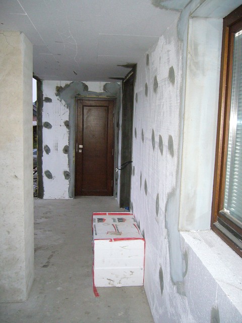 img00004.jpg